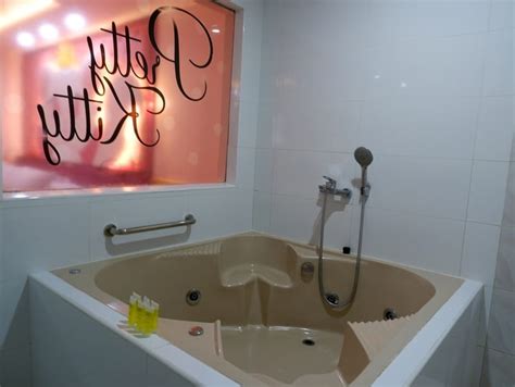 sogo with jacuzzi|Hotel Sogo.